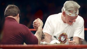 Herb Kelleher arm wrestling. Photo: Southwest Airlines